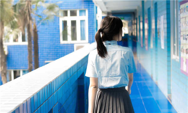 昆玉如何找到一个可以帮助我生孩子的女人？